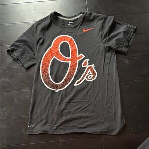 Nike Men’s S Baltimore Orioles shirt!